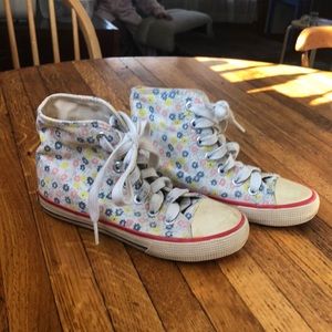 Girls high top sneaker